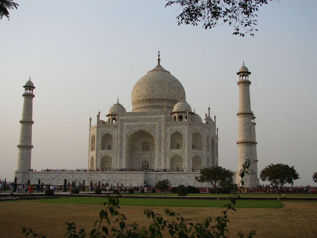 2008/03(March)/AroundTheWorld/Jaj Mahal Post/1024x768_Taj Afternoon.JPG